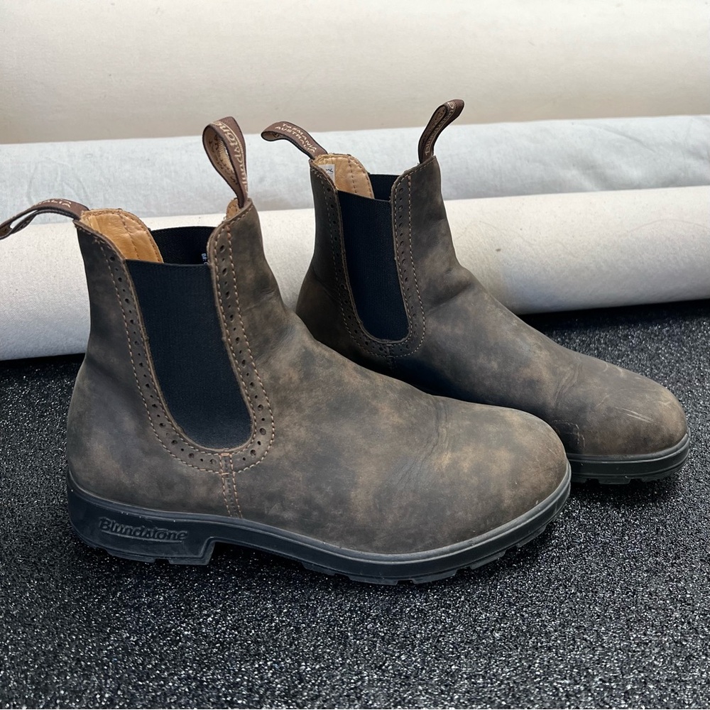 BLUNDSTONE WOMEN'S ORIGINALS Hightop Boots